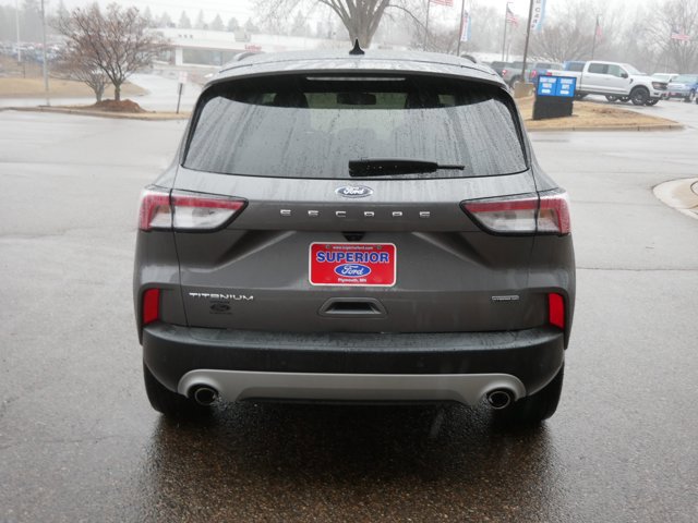 Certified 2022 Ford Escape Titanium image 4