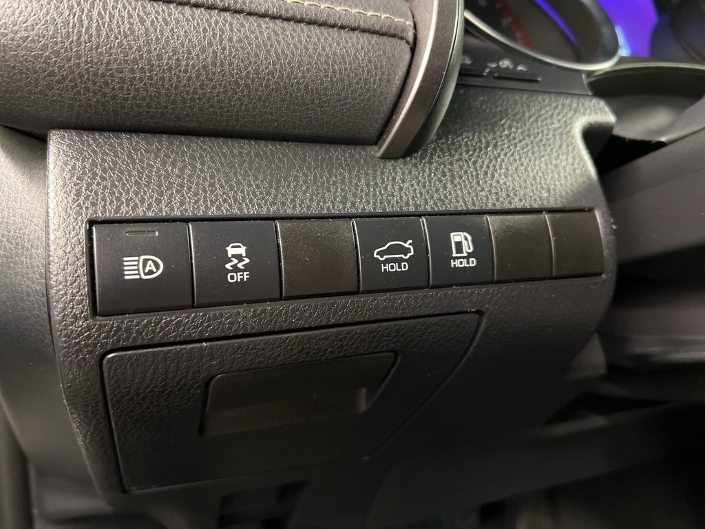 Used 2019 Toyota Camry XSE image 23