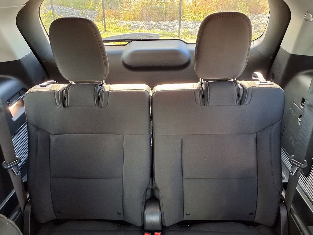 Certified 2023 Ford Explorer XLT w/ Class IV Trailer Tow Package image 11