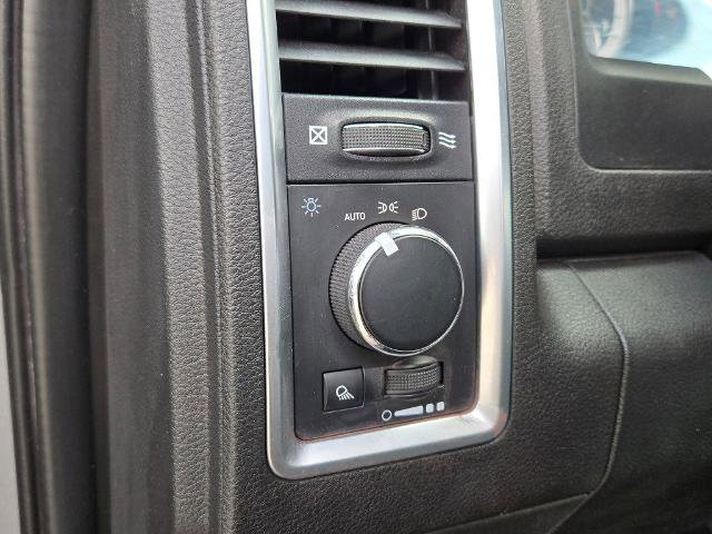 Used 2022 RAM 1500 Classic SLT image 22