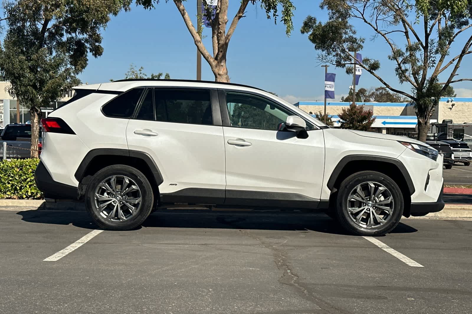 Used 2024 Toyota RAV4 XLE Premium w/ Weather Package AWD/4WD image 9