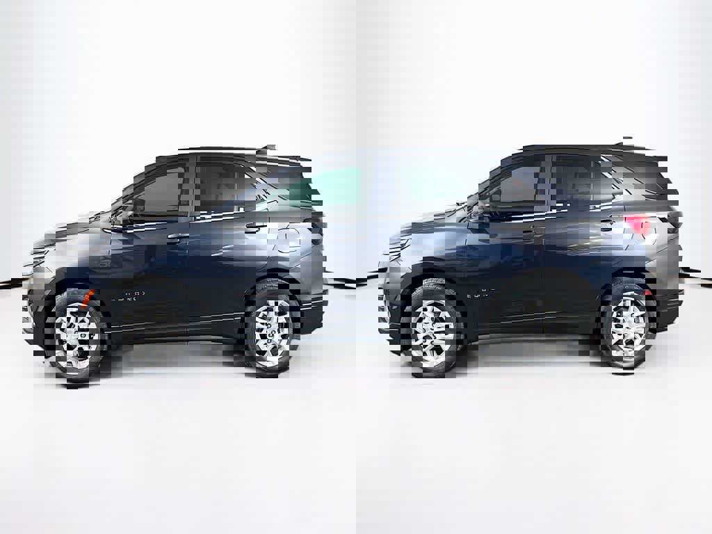 Used 2023 Chevrolet Equinox LT image 2