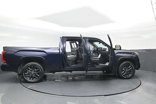 Used 2025 Toyota Tundra Platinum AWD/4WD image 28