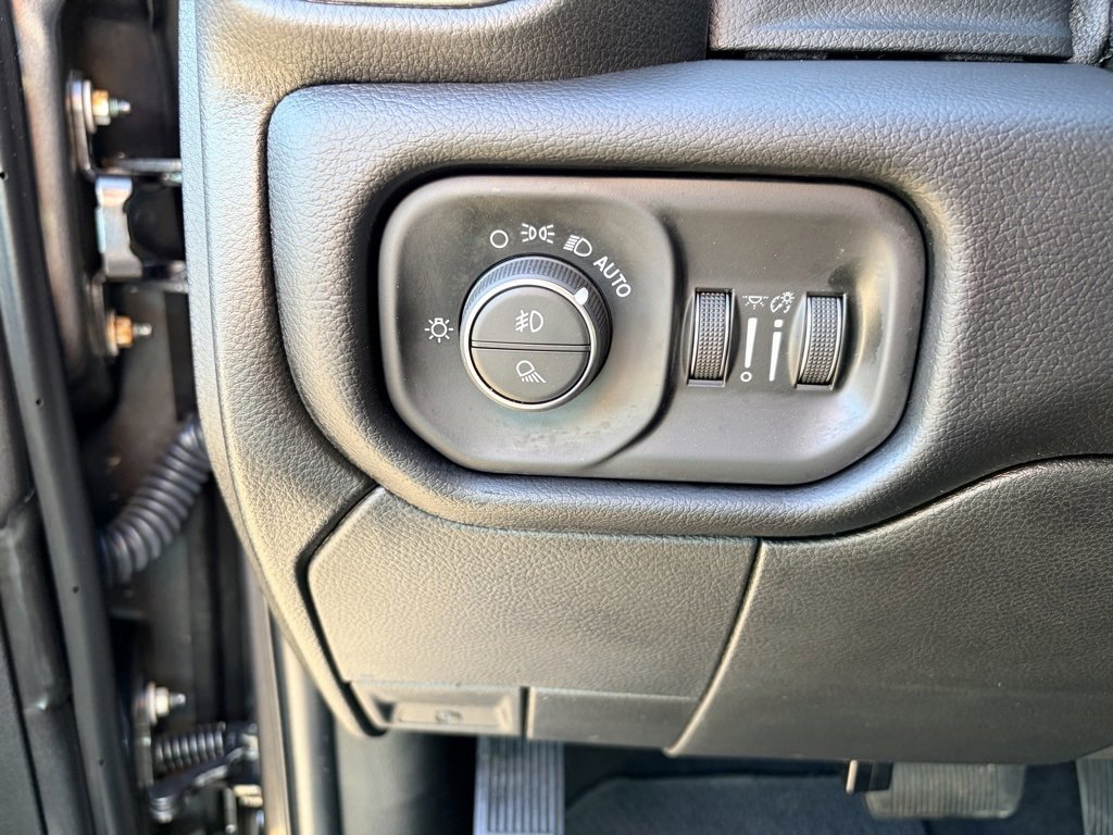 Used 2020 RAM 2500 Laramie image 24