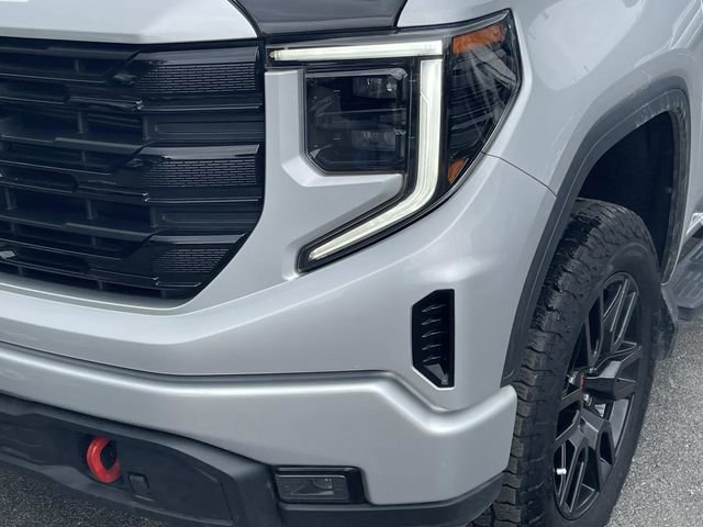 Used 2022 GMC Sierra 1500 Elevation w/ X31 Off-Road Package AWD/4WD image 11
