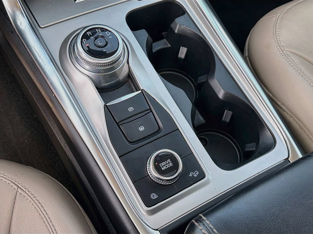 Certified 2023 Ford Explorer Limited w/ Limited Technology Package AWD/4WD image 19