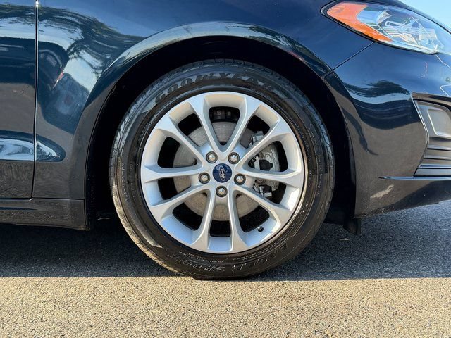 Certified 2020 Ford Fusion SE FWD image 31