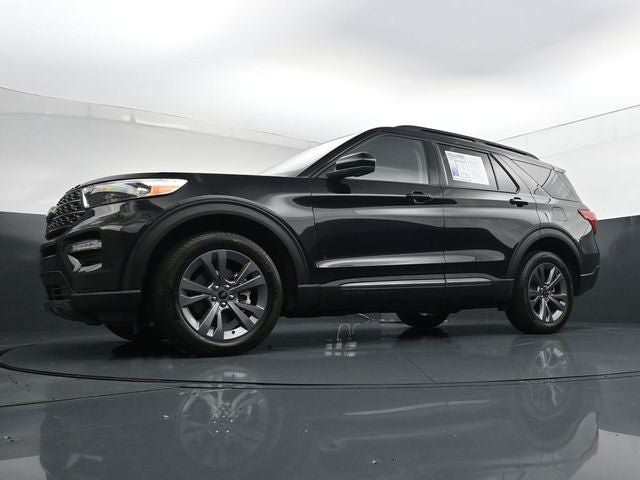 Certified 2023 Ford Explorer XLT w/ Equipment Group 202A AWD/4WD image 34