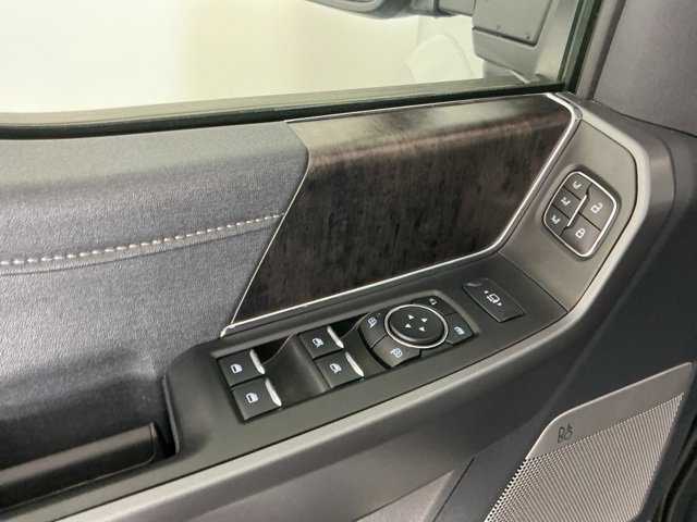 Certified 2025 Ford F450 Lariat w/ FX4 Off-Road Package image 18