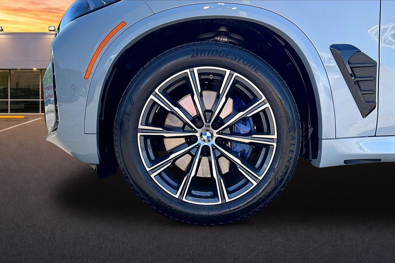 Used 2026 BMW X5 xDrive40i w/ Executive Package AWD/4WD image 9