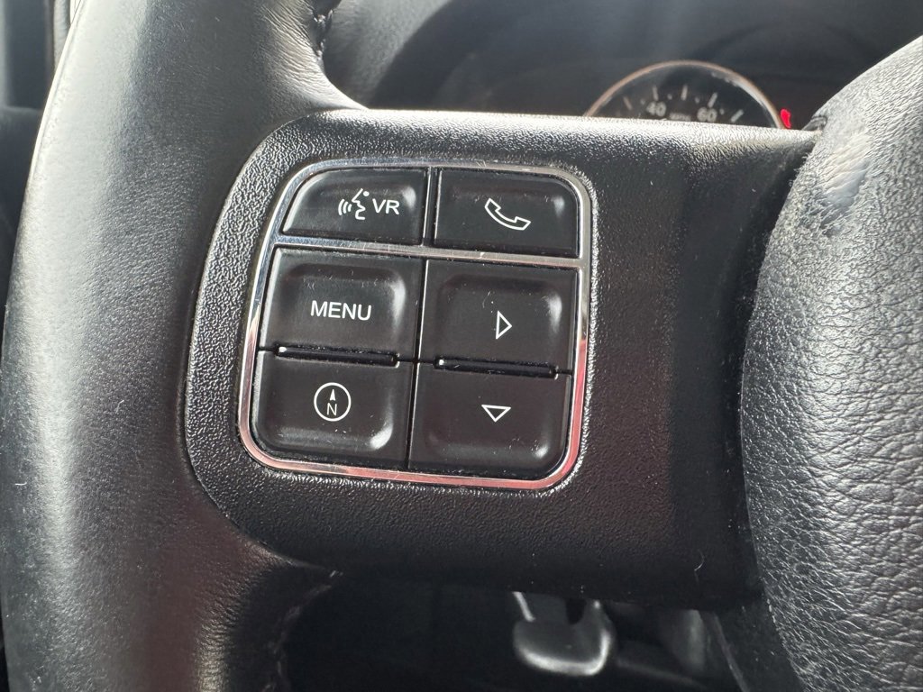 Used 2017 Jeep Wrangler Unlimited Sahara w/ Connectivity Group image 32