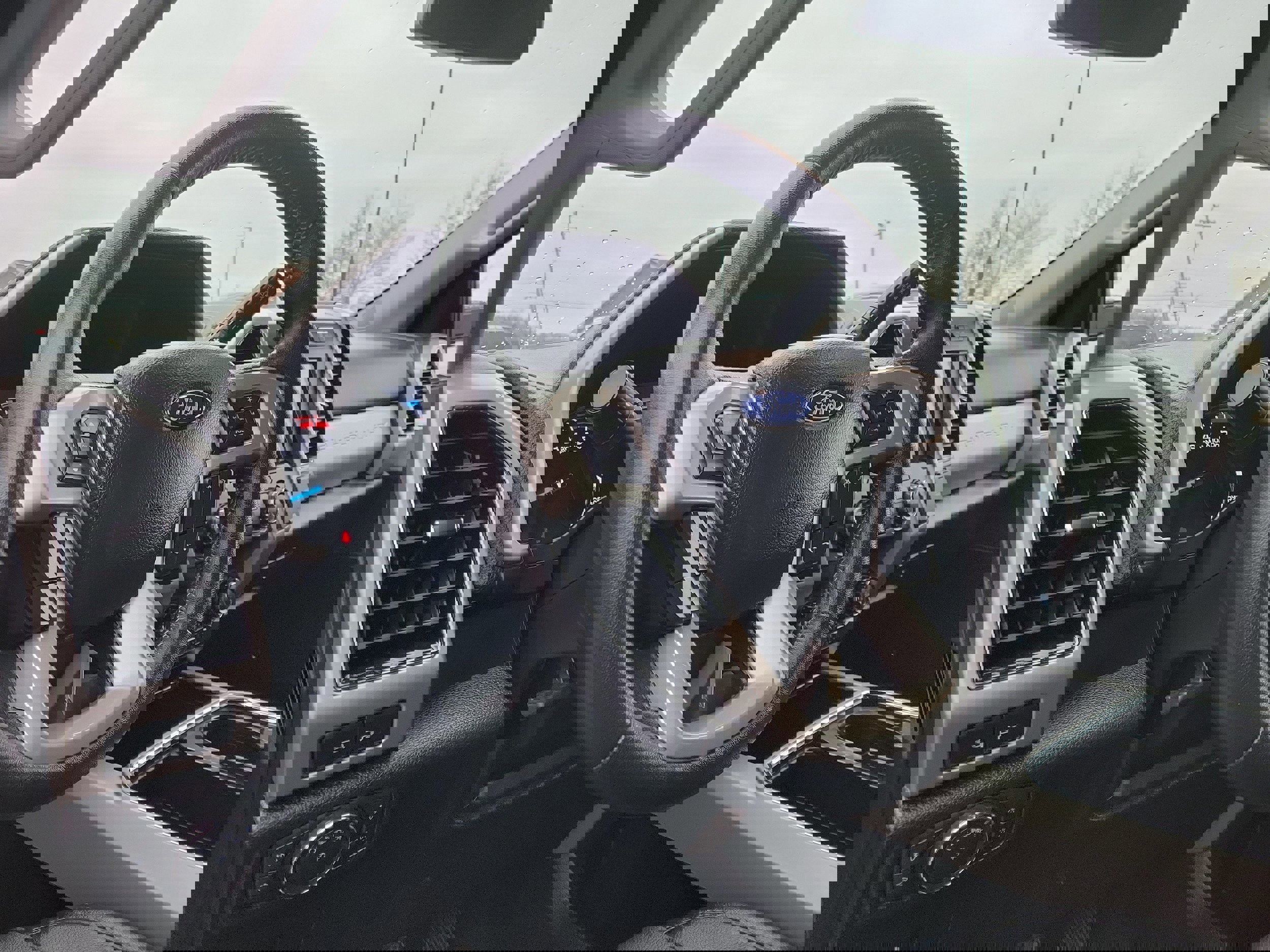 Certified 2020 Ford F350 Lariat w/ Chrome Package image 23