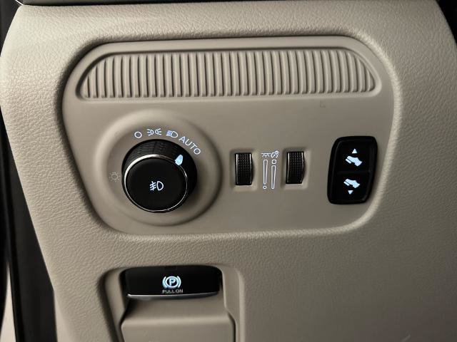 Used 2024 Jeep Wagoneer Series II w/ Flexible Seating Group RWD image 19