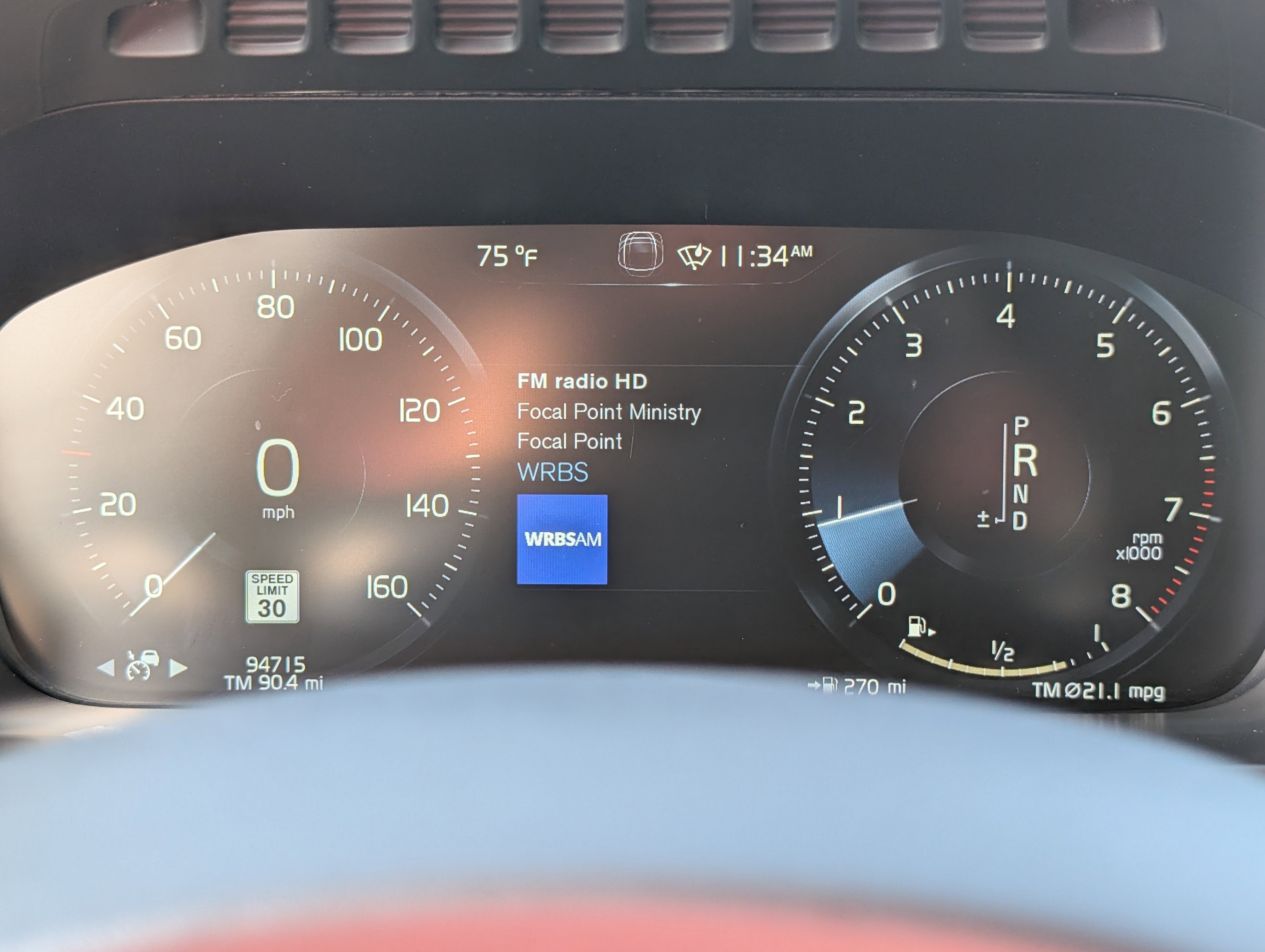 Used 2021 Volvo XC90 T6 Momentum w/ Advanced Package image 36