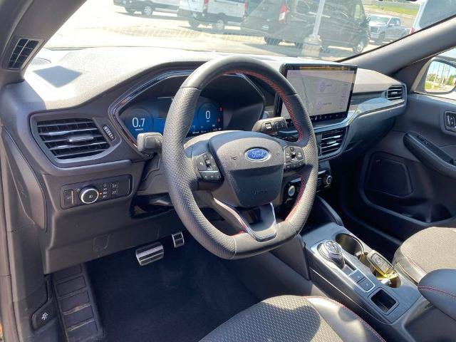 Certified 2024 Ford Escape ST-Line Select w/ Tech Pack #2 AWD/4WD image 11