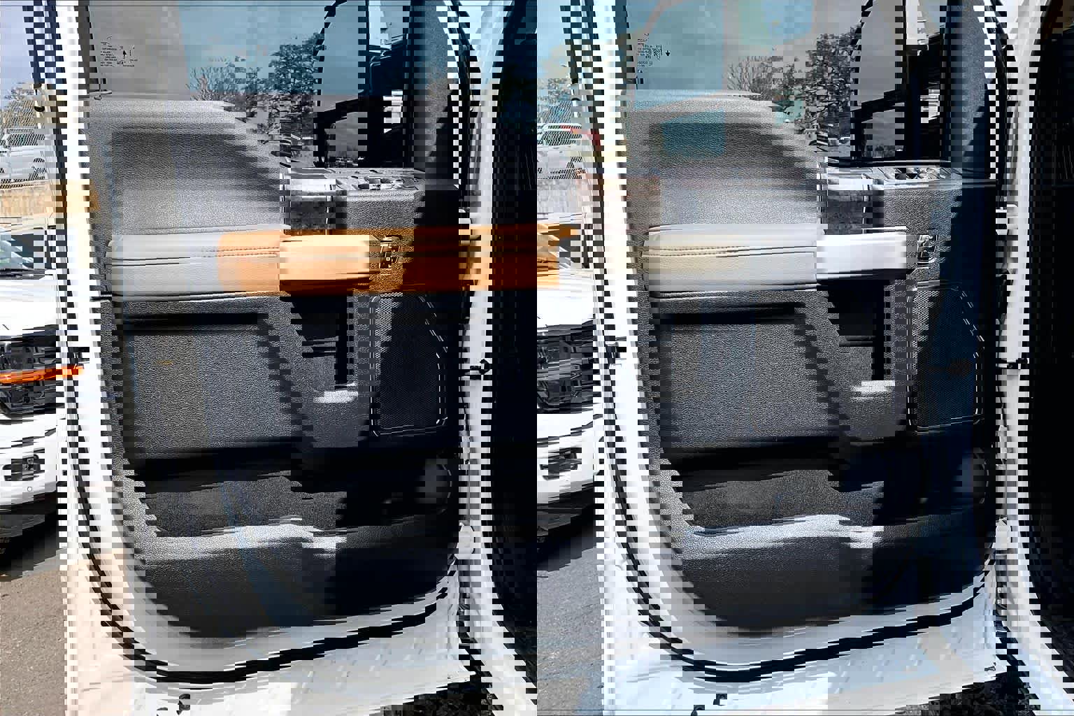 Certified 2022 Ford F250 Lariat w/ Tremor Off-Road Package image 24