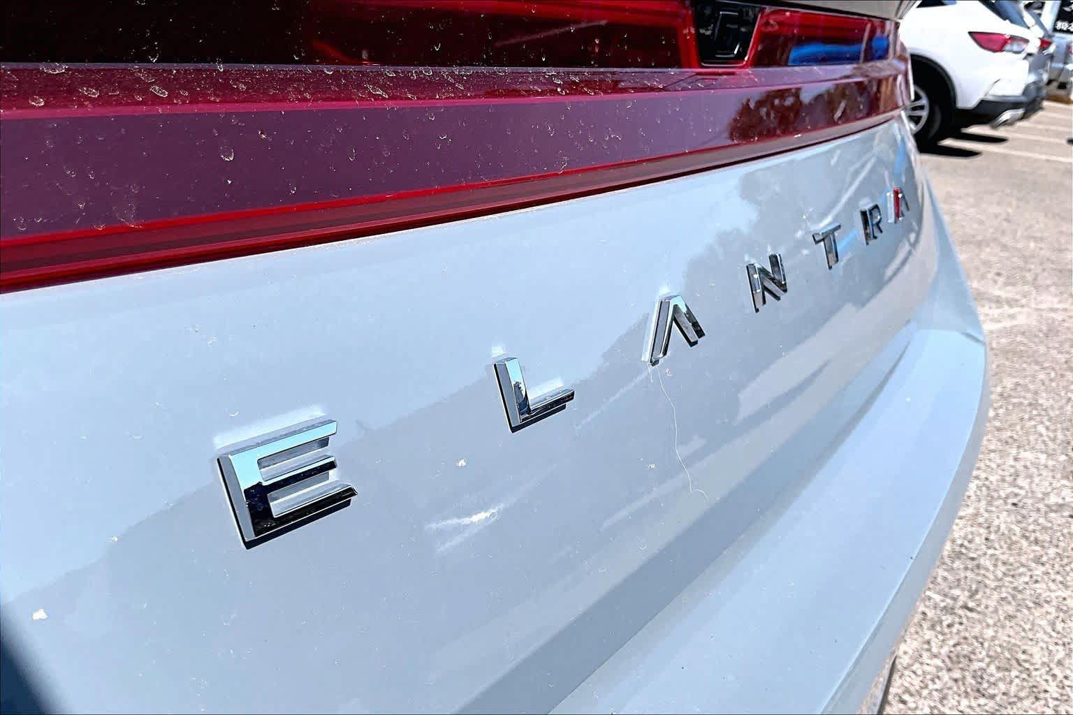 Used 2023 Hyundai Elantra SEL FWD image 10
