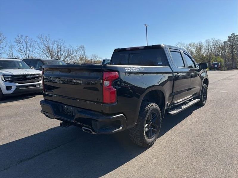 Used 2023 Chevrolet Silverado 1500 LT Trail Boss w/ Convenience Package II image 3
