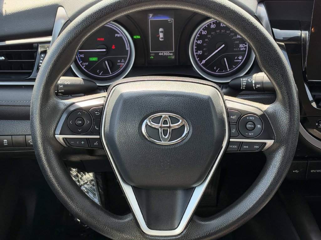 Used 2021 Toyota Camry LE FWD image 12