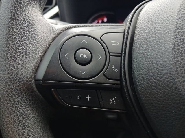 Used 2024 Toyota RAV4 XLE FWD image 5