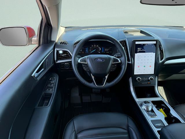 Certified 2024 Ford Edge SEL w/ Convenience Package AWD/4WD image 7