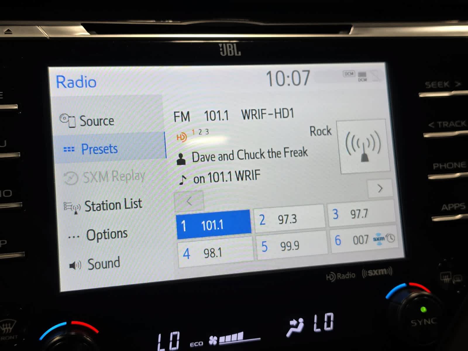 Used 2019 Toyota Camry FWD image 30