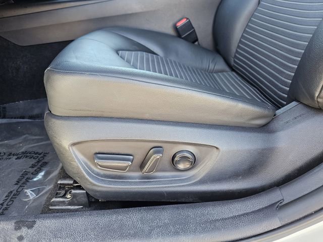 Used 2024 Toyota Camry SE image 13