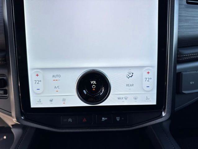 Certified 2024 Ford Expedition Platinum AWD/4WD image 34