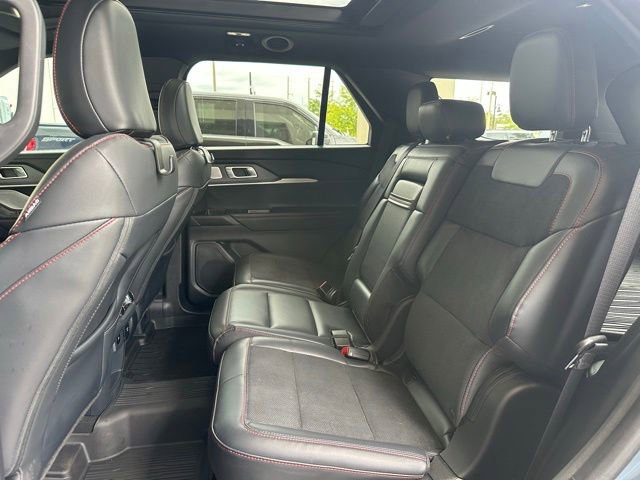 Certified 2026 Ford Explorer ST w/ Sun And Sound Package AWD/4WD image 16
