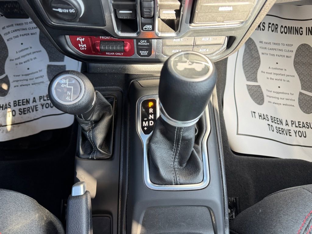 Used 2025 Jeep Wrangler Unlimited Rubicon AWD/4WD image 22