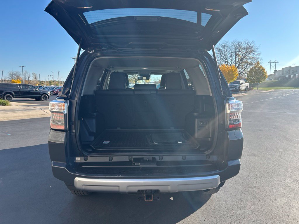 Used 2024 Toyota 4Runner TRD Off-Road Premium w/ Off Road Premium Plus Package AWD/4WD image 8