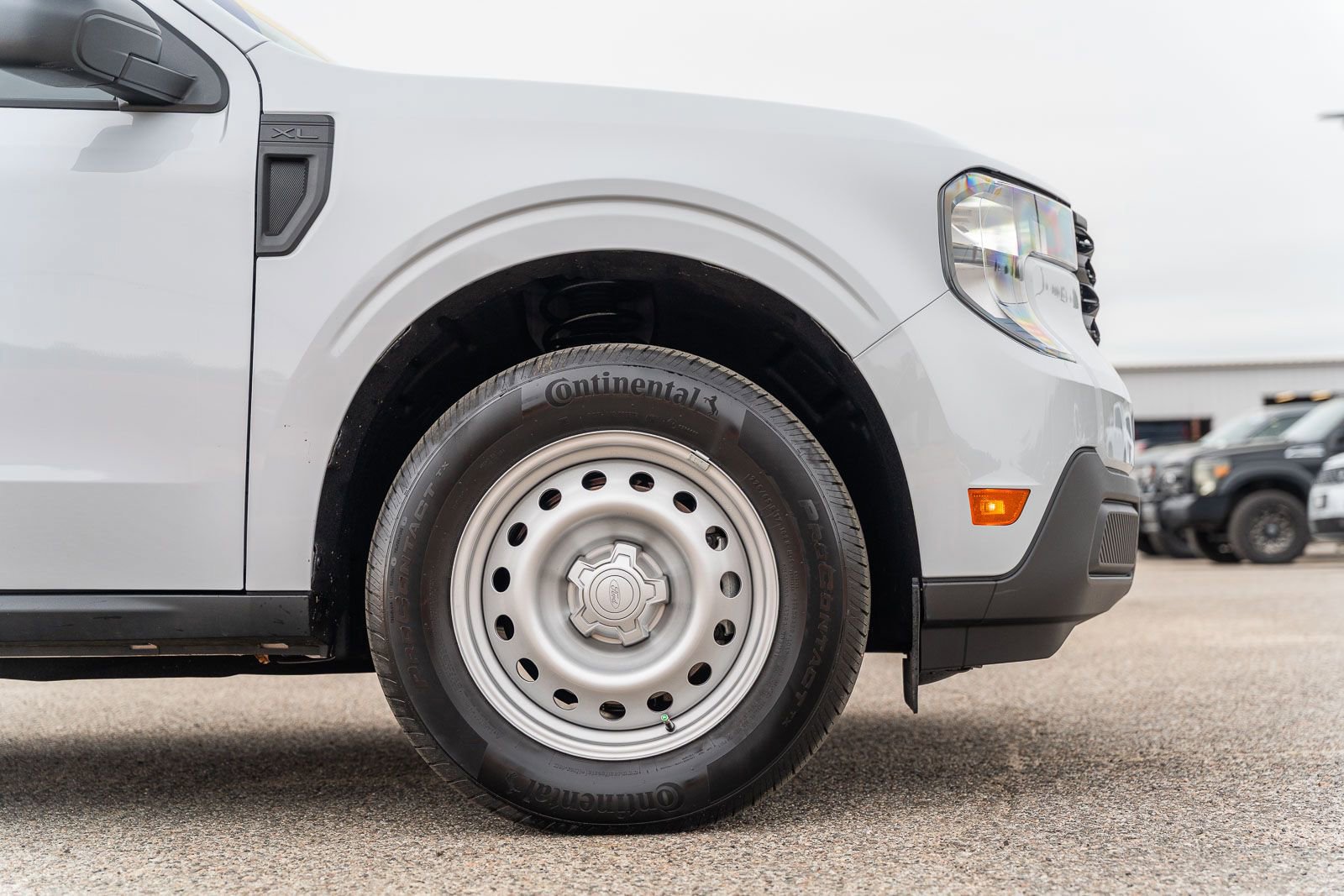 Certified 2025 Ford Maverick XL w/ Equipment Group 102A image 9