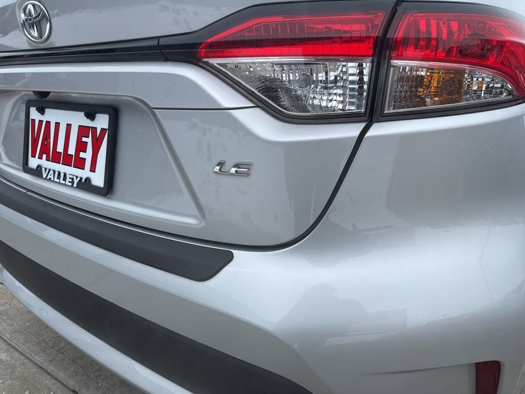 Used 2022 Toyota Corolla LE image 15