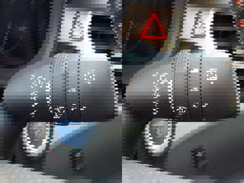 Used 2022 Toyota Sienna XSE image 26