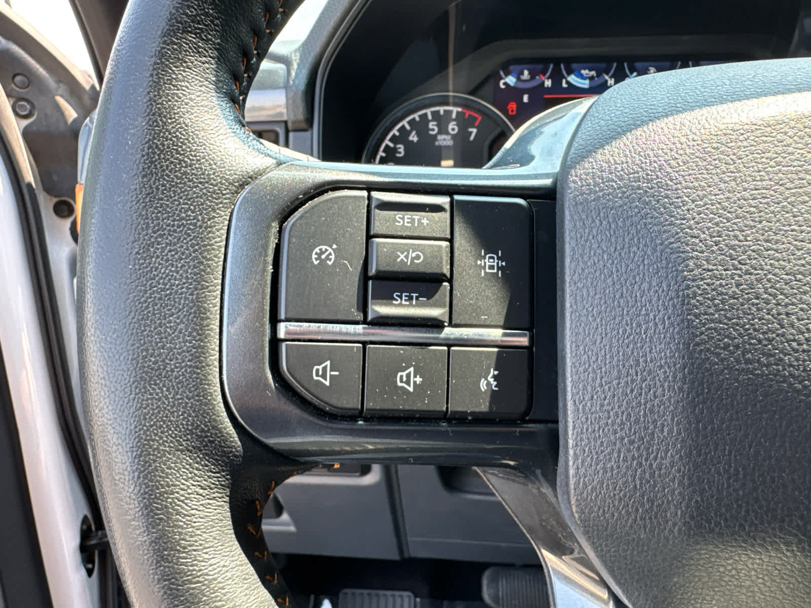 Certified 2022 Ford F150 Tremor w/ Equipment Group 401A Mid AWD/4WD image 31