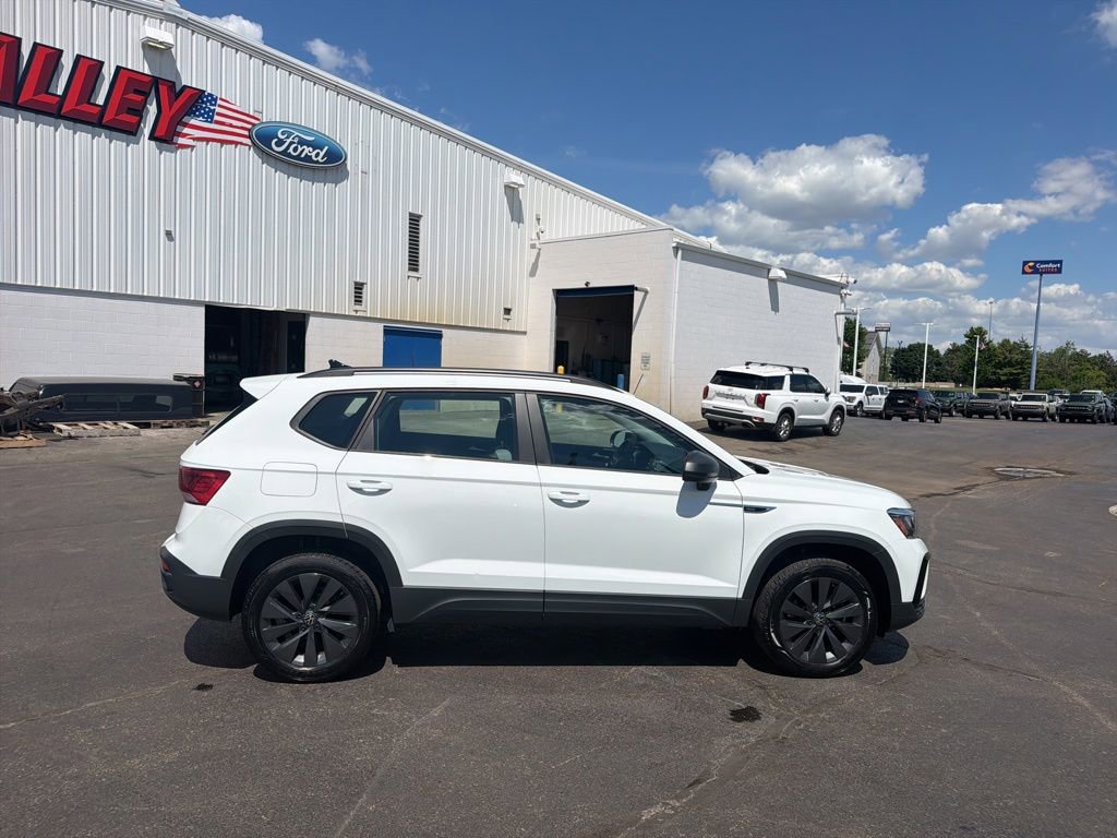 Used 2023 Volkswagen Taos S w/ Driver Assistance Package FWD image 9