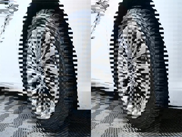 Used 2022 Lexus ES 350 Ultra Luxury image 2