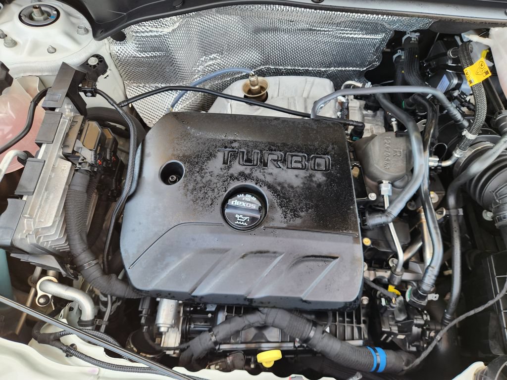Used 2022 Buick Encore GX Select w/ Sport Touring Package FWD image 29