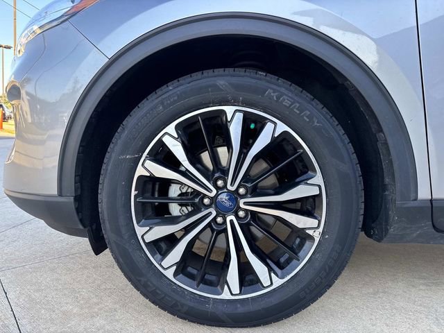 Certified 2022 Ford Escape SE w/ SE Sport Appearance Package image 6