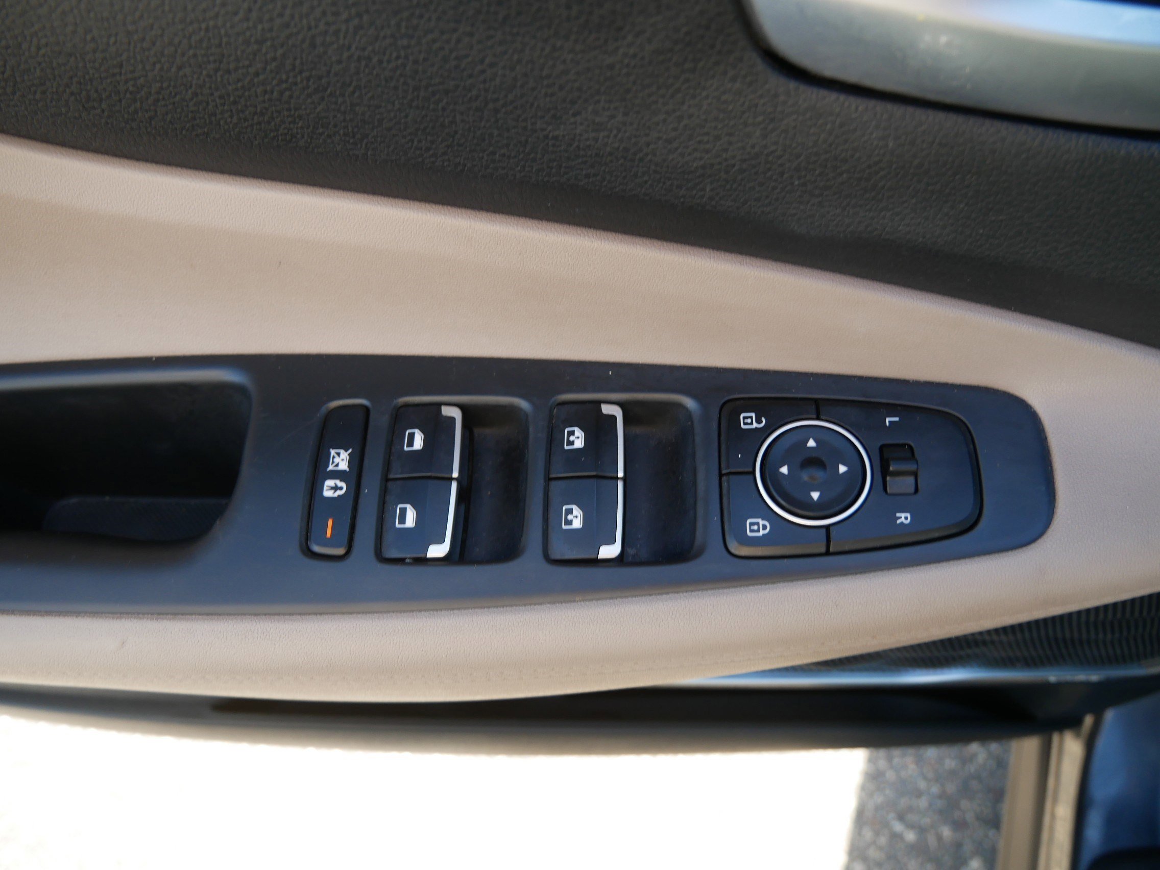 Used 2020 Hyundai Santa Fe SEL w/ Convenience Package image 20