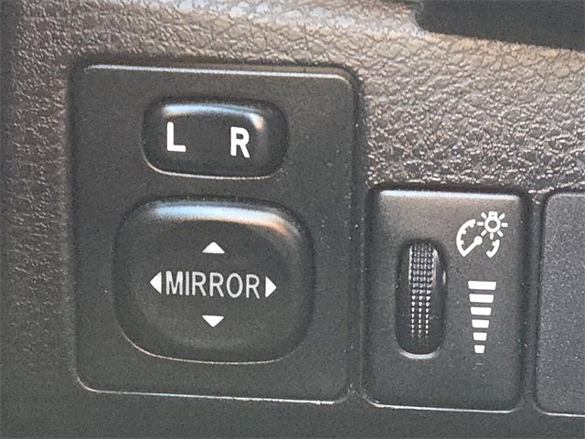 Used 2018 Toyota Corolla L image 12