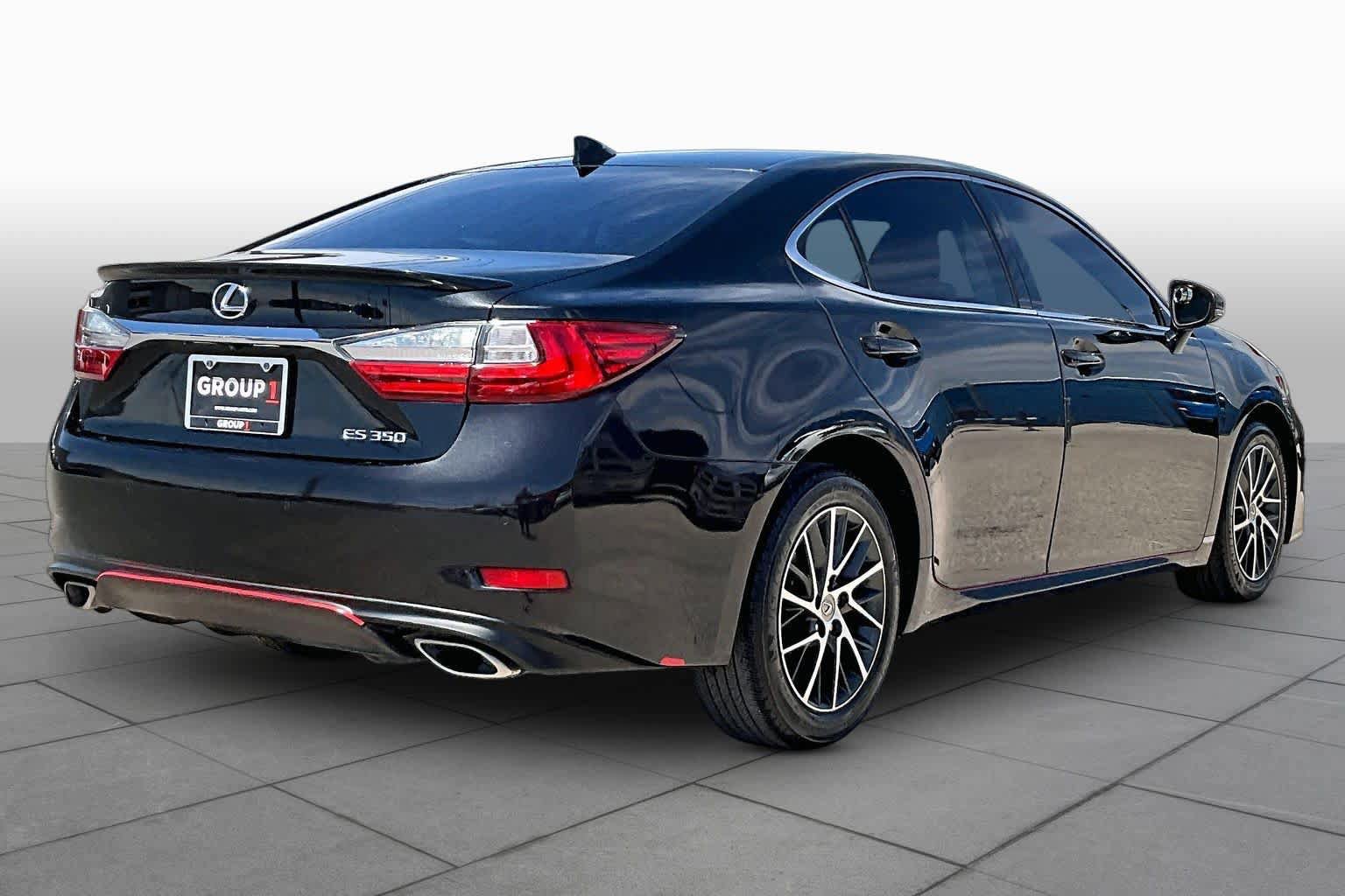 Used 2018 Lexus ES 350 w/ Luxury Package w/Wood Trim FWD image 12