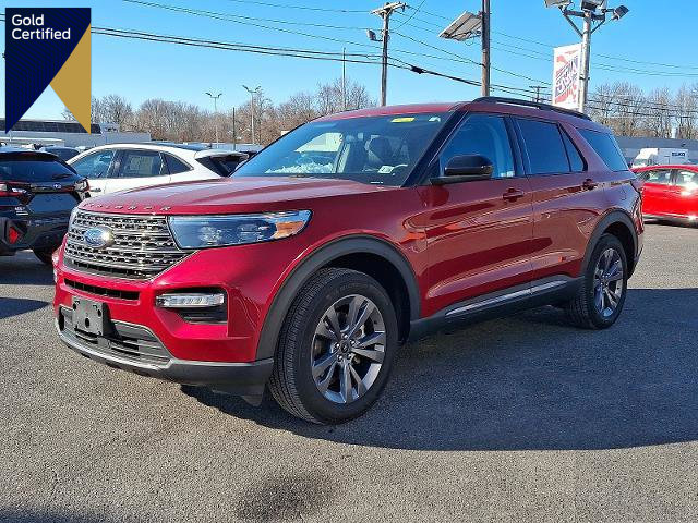 Certified 2022 Ford Explorer XLT w/ Equipment Group 202A image 1