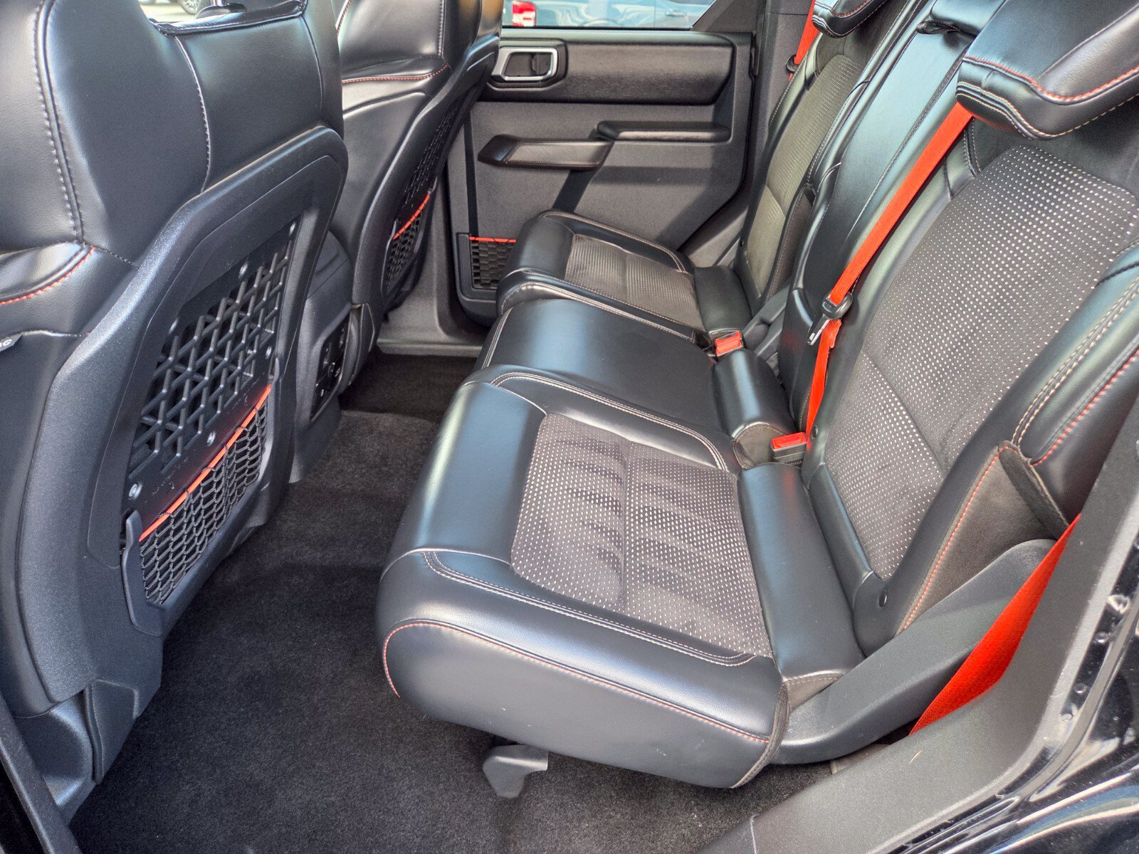 Certified 2024 Ford Bronco Raptor w/ Interior Carbon Fiber Pack 6 AWD/4WD image 11
