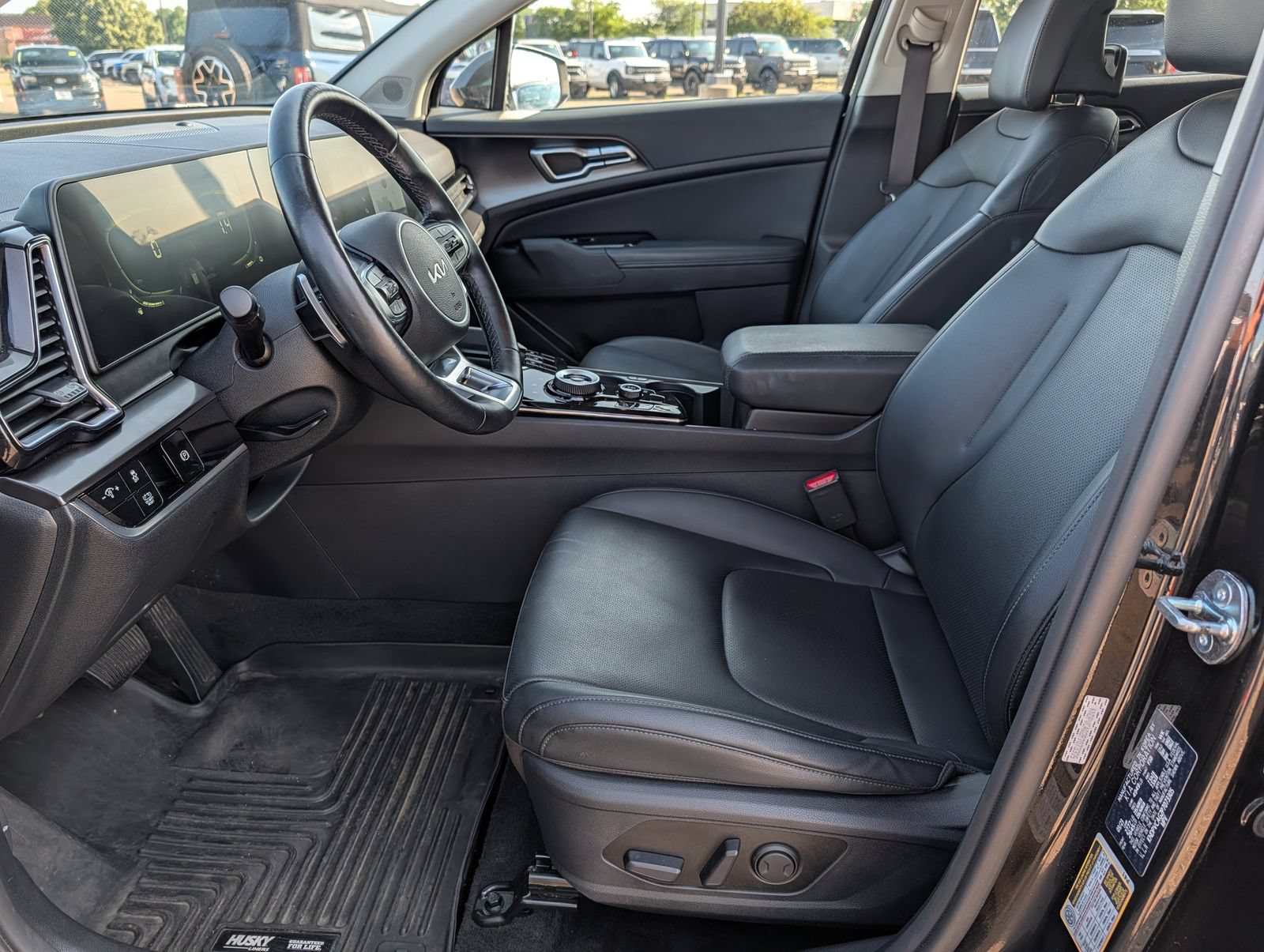 Used 2023 Kia Sportage EX AWD/4WD image 15