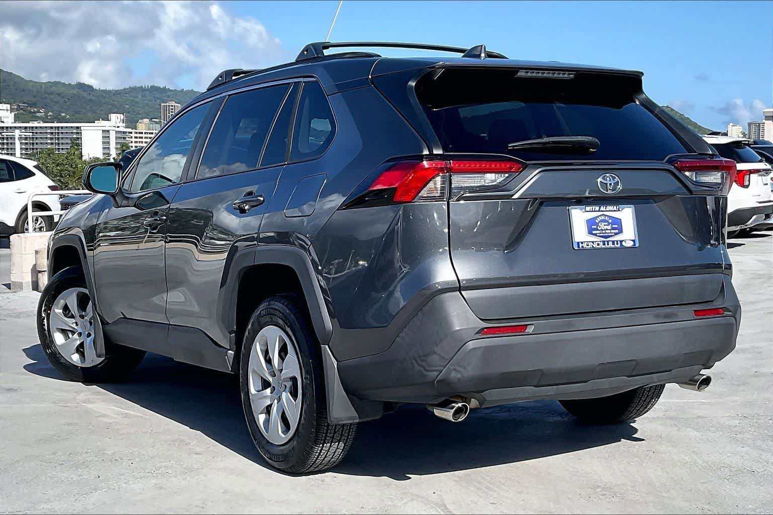 Used 2020 Toyota RAV4 LE w/ Carpet Mat Package FWD image 4