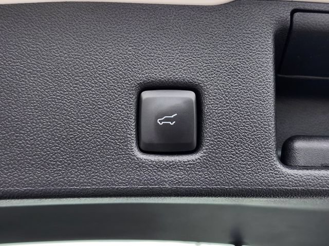 Certified 2024 Ford Escape Platinum AWD/4WD image 33