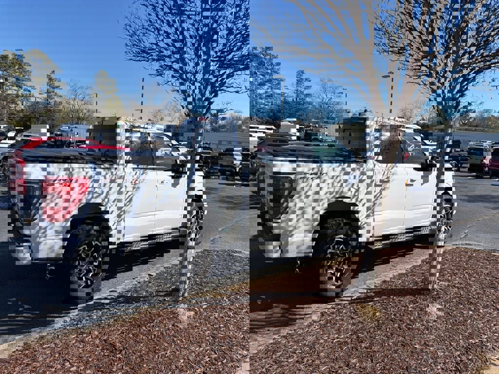 Certified 2022 Ford F150 XLT w/ Equipment Group 302A High image 4