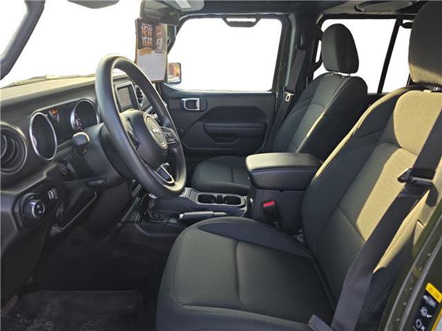 Used 2023 Jeep Gladiator Sport image 11
