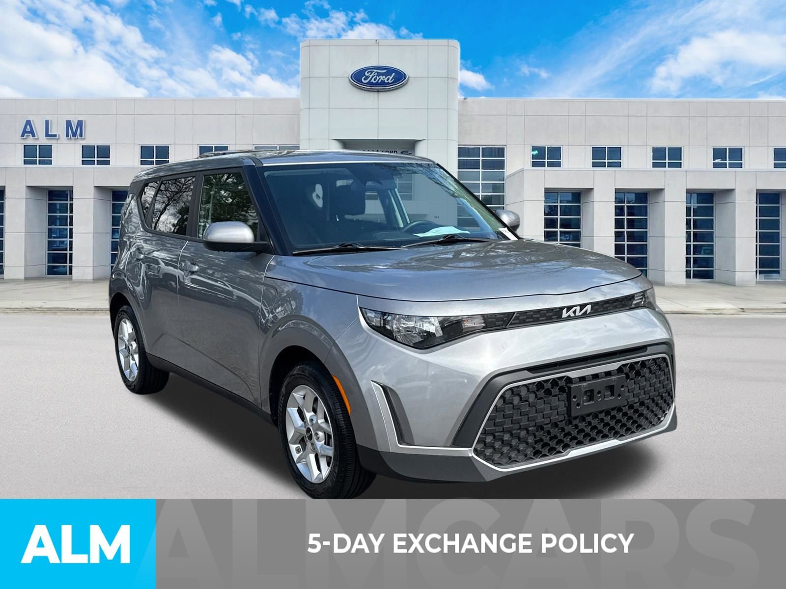 Used 2024 Kia Soul LX w/ Option Group 015 image 3